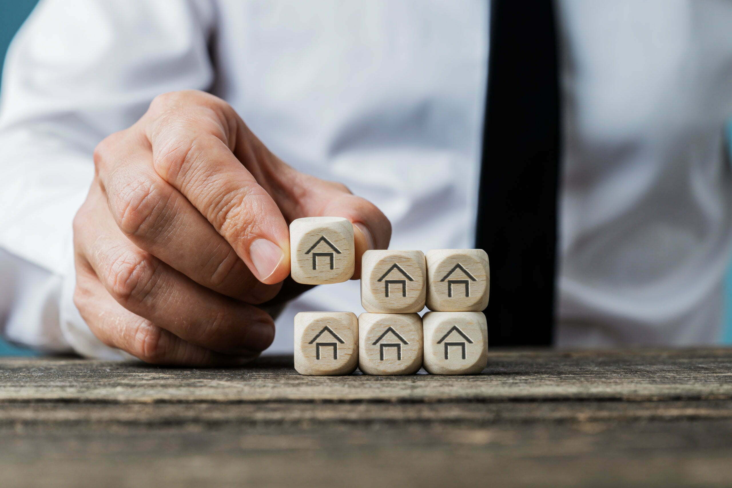 3 Ways To Master the Real Estate Market