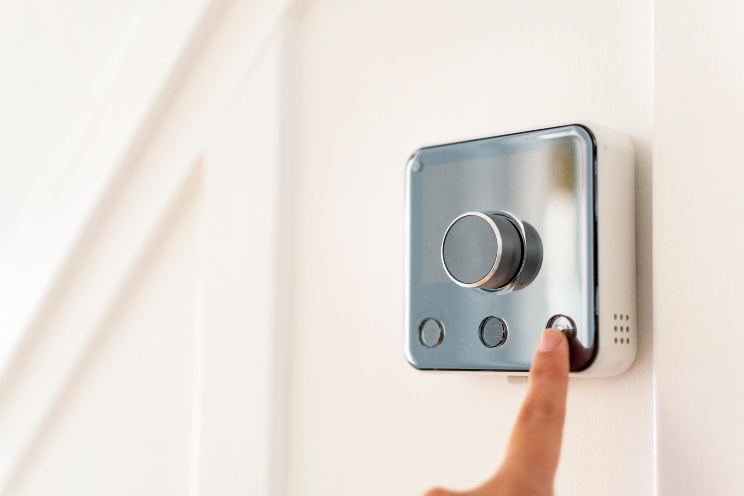 Should You Replace Your Existing Thermostat Yourself?