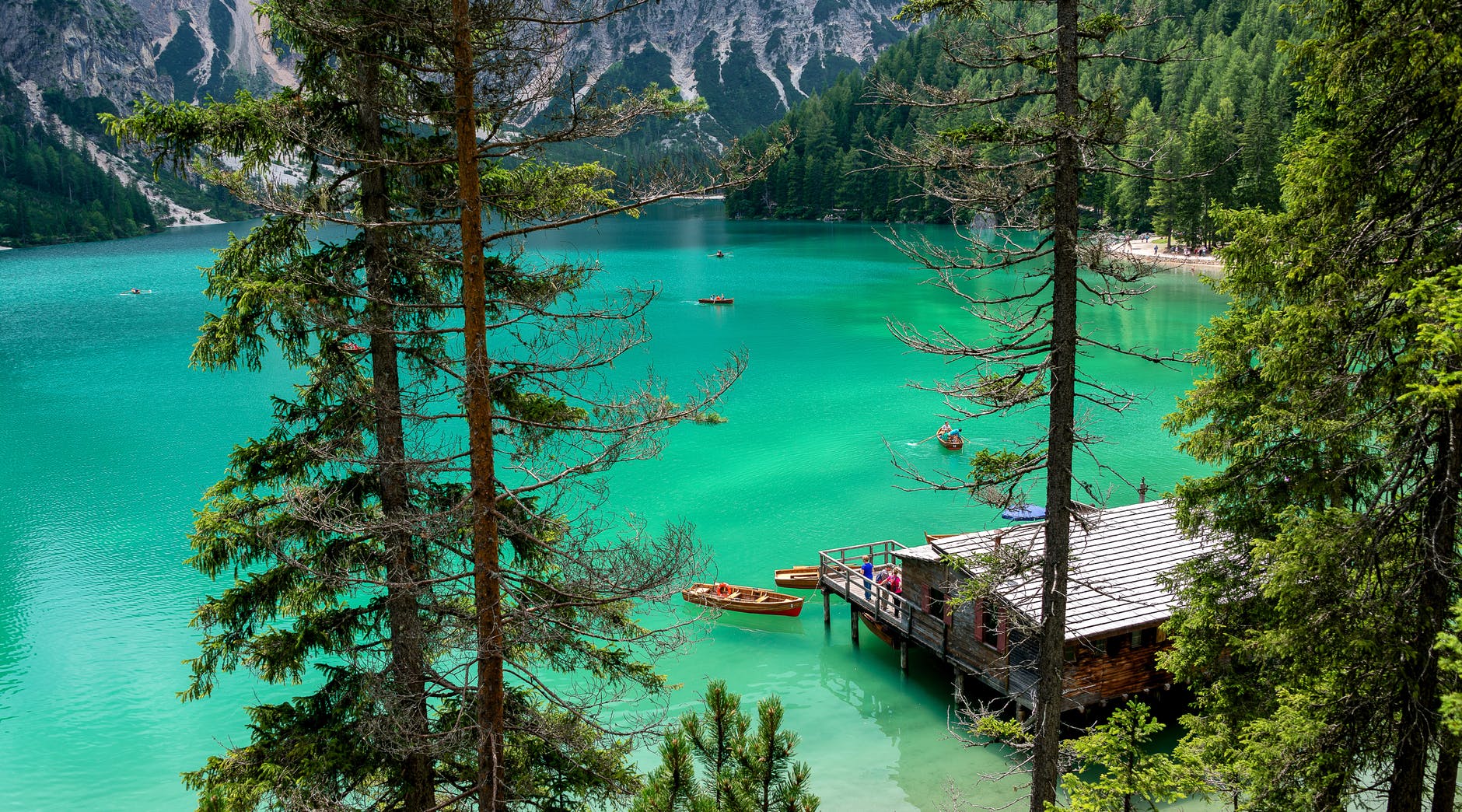 5 Reasons to Buy a Mountain Home